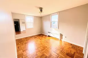 943 E Gorgas Ln E, Philadelphia, PA 19150 - Photo 9