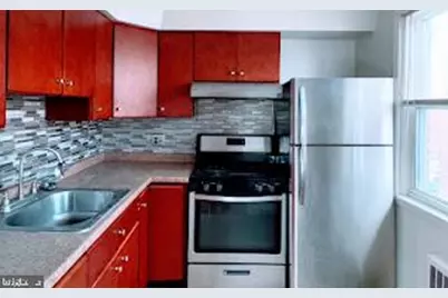 943 E Gorgas Ln E, Philadelphia, PA 19150 - Photo 19
