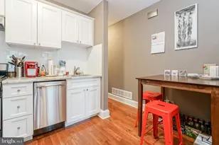 721 S 17th St, Philadelphia, PA 19146 - Photo 7
