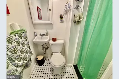 711 Walnut Street #3R, Philadelphia, PA 19106 - Photo 9