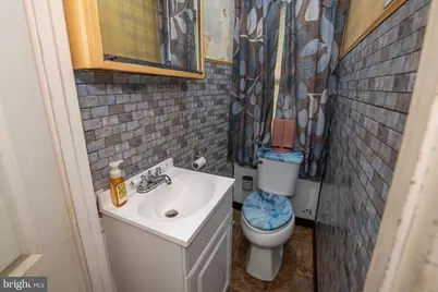 954 Wakeling Street, Philadelphia, PA 19124 - Photo 17
