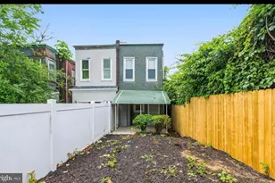 1015 W Susquehanna Ave, Philadelphia, PA 19122 - Photo 15
