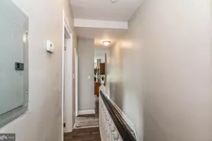 1015 W Susquehanna Ave, Philadelphia, PA 19122 - Photo 7