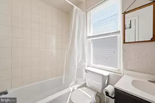 2015 Mountain St, Philadelphia, PA 19145 - Photo 17