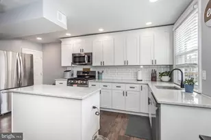 6522 Algard St, Philadelphia, PA 19135 - Photo 9