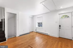 8 Bristow Pl, Philadelphia, PA 19123 - Photo 5