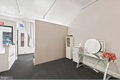 818 S 4th Street #A, Philadelphia, PA 19147 - Photo 3