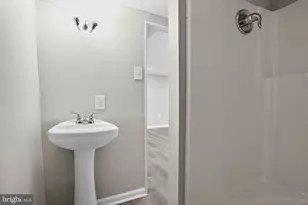 657 N May Pl, Philadelphia, PA 19139 - Photo 25