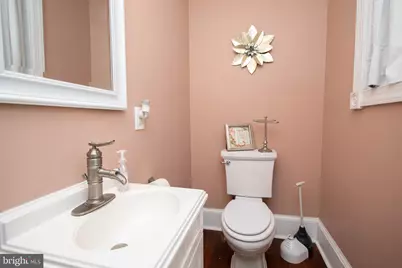 309 W Earlham Terrace, Philadelphia, PA 19144 - Photo 9