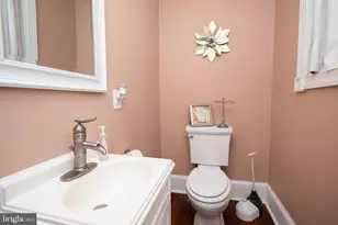 309 W Earlham Ter, Philadelphia, PA 19144 - Photo 9