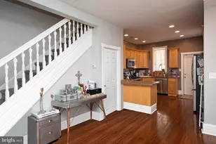 309 W Earlham Ter, Philadelphia, PA 19144 - Photo 3