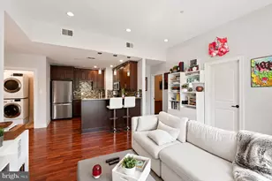 738 S 11th St, Philadelphia, PA 19147 - Photo 3