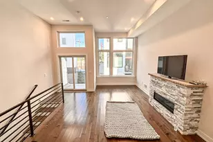 2527 Graduate Square, Philadelphia, PA 19146 - Photo 3