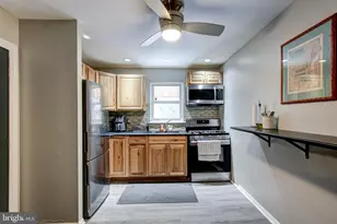 1215 Daly St, Philadelphia, PA 19148 - Photo 11