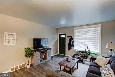 1215 Daly Street, Philadelphia, PA 19148 - Photo 5