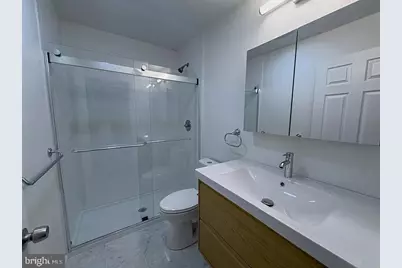 536 N 19th Street #3FL, Philadelphia, PA 19130 - Photo 17