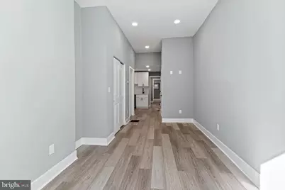 2112 N 8th Street, Philadelphia, PA 19122 - Photo 9