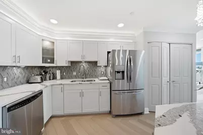 901 N Penn Street #P1201, Philadelphia, PA 19123 - Photo 33