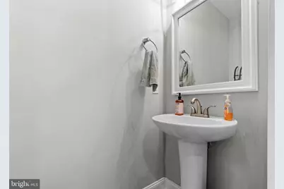 1528 W Seybert Street, Philadelphia, PA 19121 - Photo 13