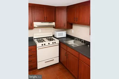1013 N Leithgow Street, Philadelphia, PA 19123 - Photo 3