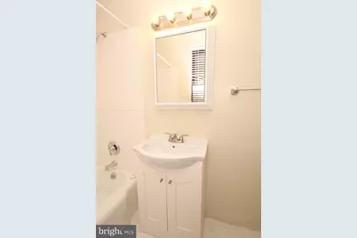 318 S 15th Street #2F, Philadelphia, PA 19102 - Photo 5