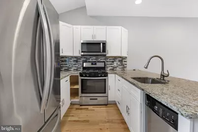 724 E Thompson Street, Philadelphia, PA 19125 - Photo 9