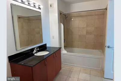 901 N Penn Street #R2405, Philadelphia, PA 19123 - Photo 5