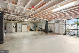 1022 Fairmount Ave, Philadelphia, PA 19123 - Photo 3