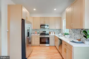 2480 Emerald St, Philadelphia, PA 19125 - Photo 7