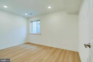 2480 Emerald St, Philadelphia, PA 19125 - Photo 13