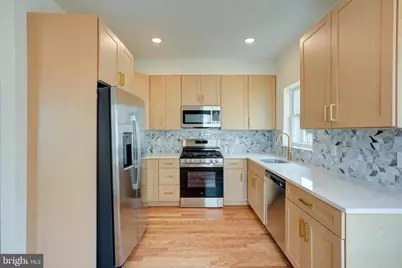 2480 Emerald Street, Philadelphia, PA 19125 - Photo 11