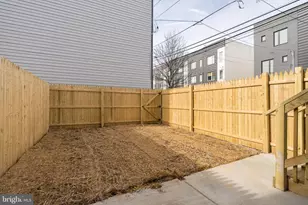 2480 Emerald St, Philadelphia, PA 19125 - Photo 41