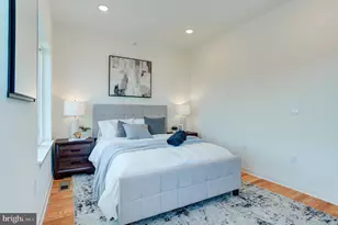 2480 Emerald St, Philadelphia, PA 19125 - Photo 11