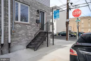 2480 Emerald St, Philadelphia, PA 19125 - Photo 39