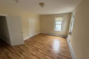 247 Green Ln, Philadelphia, PA 19128 - Photo 17
