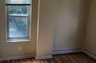 247 Green Ln, Philadelphia, PA 19128 - Photo 7