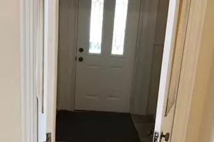 247 Green Ln, Philadelphia, PA 19128 - Photo 3