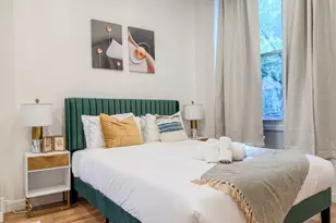 2129 Pine St, Philadelphia, PA 19103 - Photo 3
