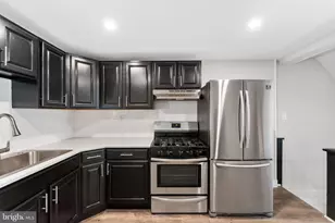 2833 S Sydenham St, Philadelphia, PA 19145 - Photo 11