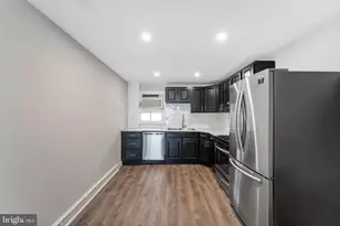 2833 S Sydenham St, Philadelphia, PA 19145 - Photo 9