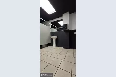 510 W Pike Street #2ND FLOOR, Philadelphia, PA 19140 - Photo 11