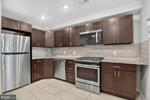 1431 Poplar St, Philadelphia, PA 19130 - Photo 5