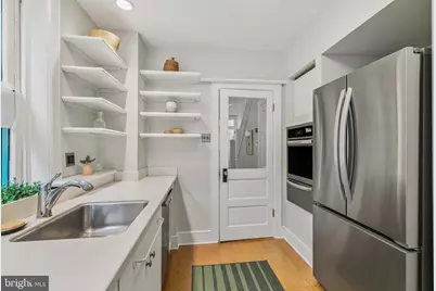 726 Fitzwater Street, Philadelphia, PA 19147 - Photo 7