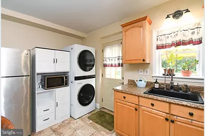 8611 Tiona Street, Philadelphia, PA 19128 - Photo 9