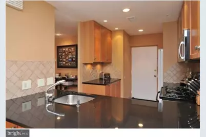 1726 Bainbridge Street #B, Philadelphia, PA 19146 - Photo 7