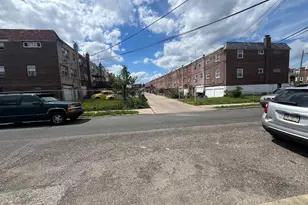 1412 E Sharpnack St, Philadelphia, PA 19150 - Photo 3