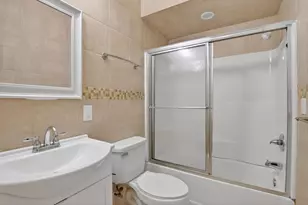 1802 E Huntingdon St, Philadelphia, PA 19125 - Photo 11