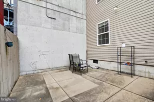 1802 E Huntingdon St, Philadelphia, PA 19125 - Photo 9