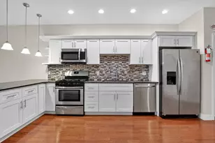 1802 E Huntingdon St, Philadelphia, PA 19125 - Photo 3