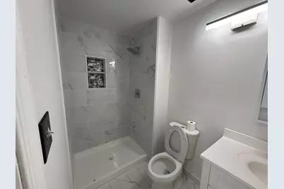 72304 Delaire Landing Road #304, Philadelphia, PA 19114 - Photo 33